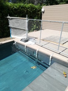 La piscina con l'access point per esterni